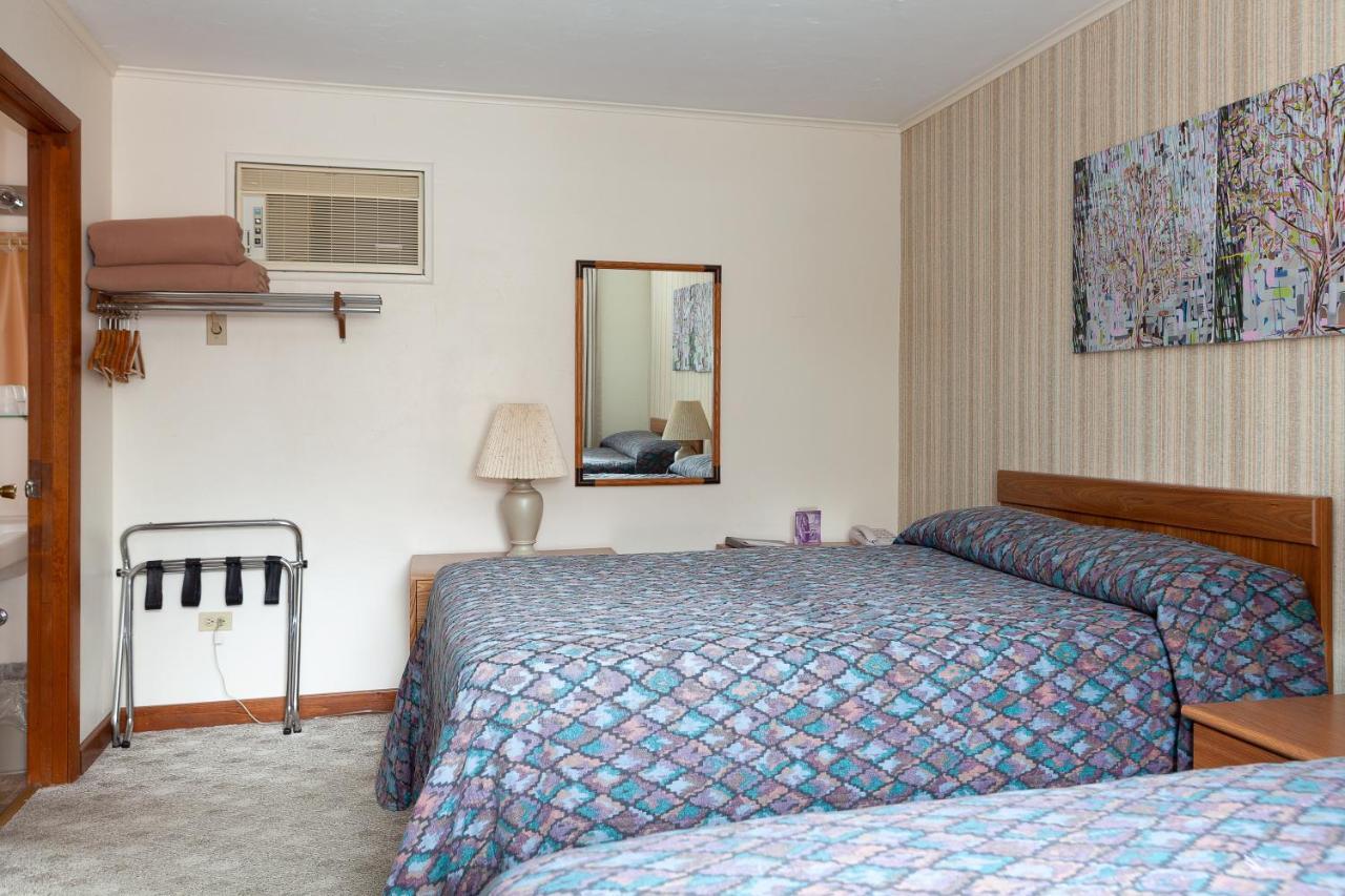 Town & Country Motor Inn Lake Placid Dış mekan fotoğraf