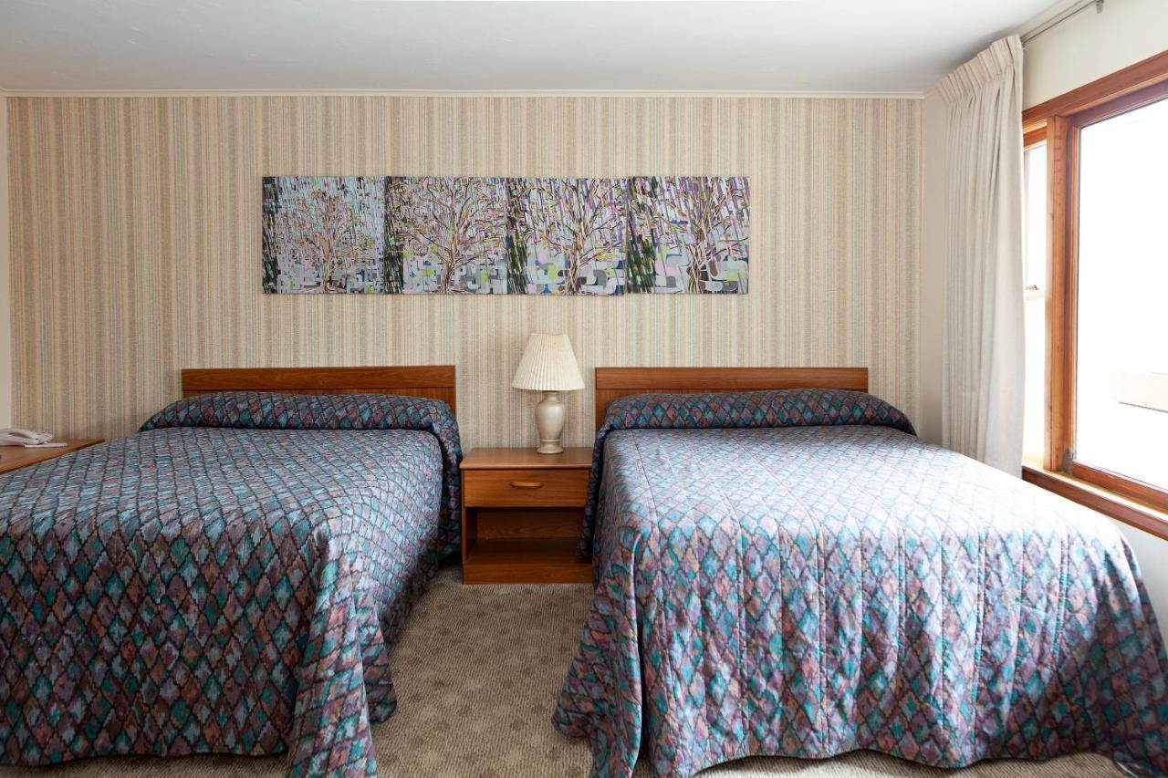 Town & Country Motor Inn Lake Placid Dış mekan fotoğraf